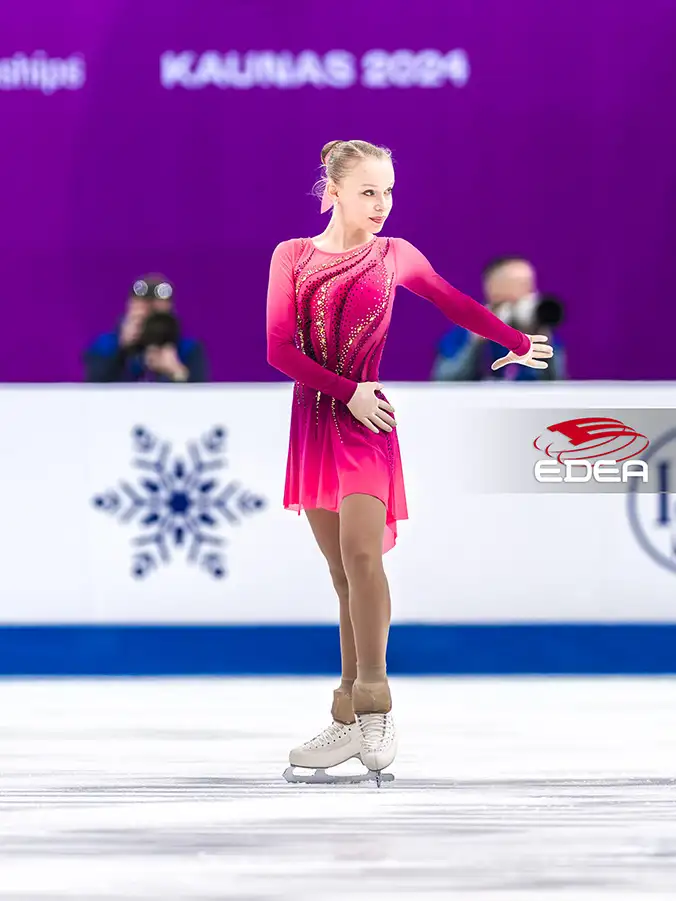 Ice Gallery Skates U.S.