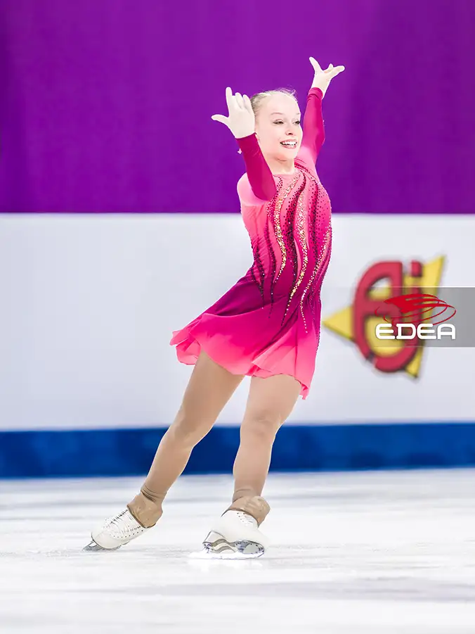 Ice Gallery Skates U.S.