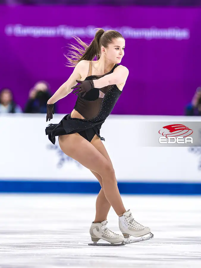 Ice Gallery Skates U.S.