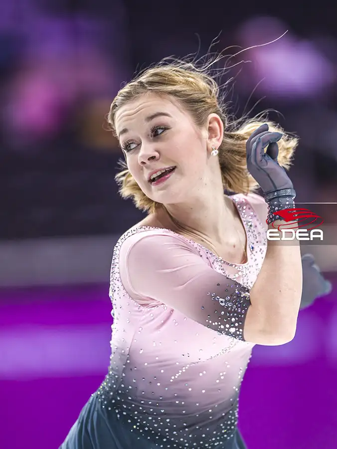 Ice Gallery Skates U.S.